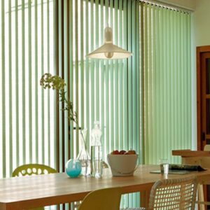 Cortinas verticales para cocina-3